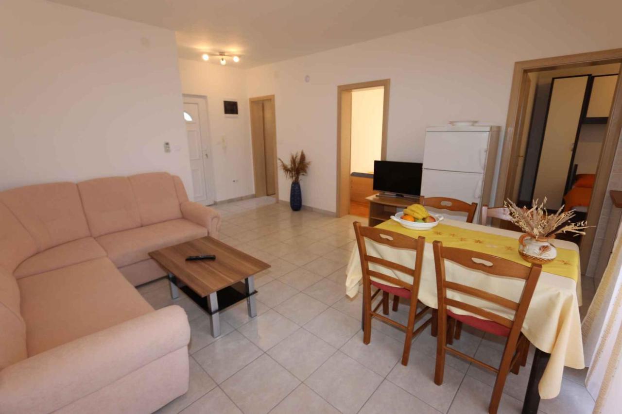 Apartments In Silo/Insel Krk 13430 Exterior foto