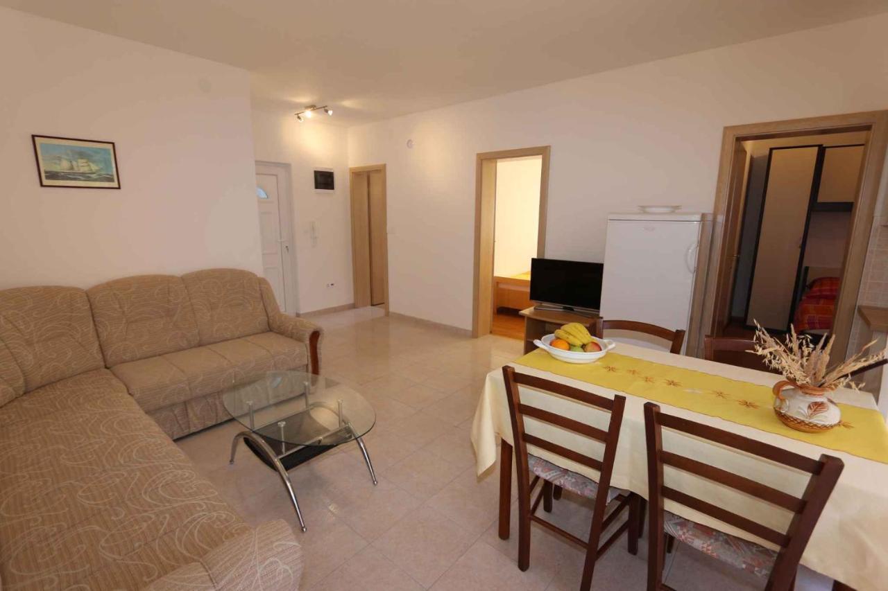 Apartments In Silo/Insel Krk 13430 Exterior foto