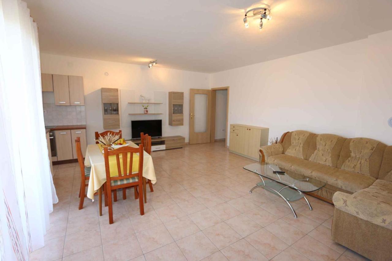 Apartments In Silo/Insel Krk 13430 Exterior foto
